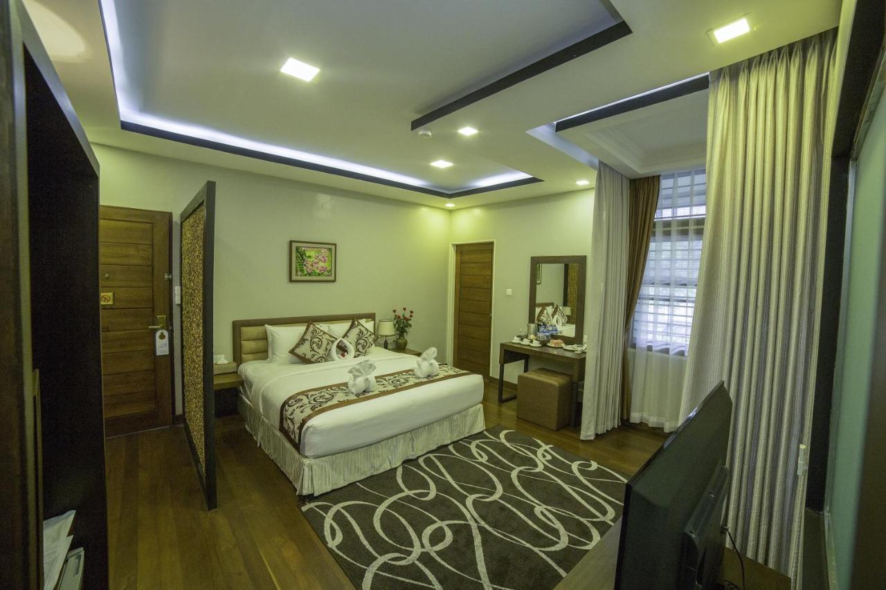 Cloud 10 Boutique Hotel Yangon Exterior photo